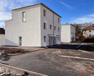 NEUBAU-DDH KFW 40---Bezug Ende 1. Quartal 2026. Keller. Dachterrasse. Gehobene Ausstattung. Erstbezug. - Sankt Georgen im Schwarzwald Stadtgebiet