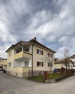 Ansicht - Vermietetes Zweifamilienhaus in Deggendorf mit zusätzlicher Ausbauoption