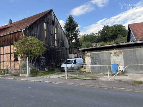 Ansicht Scheune und Garage - 1 Zimmer Einfamilienhaus in Hildburghausen