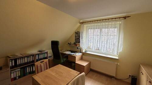 Zimmer 4 im Dachgeschoss - 