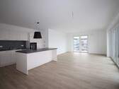 Offener Wohnbereich mit Einbauküche - Etagenwohnung mit 172,00 m&sup2; in Bad Oldesloe zum Kaufen