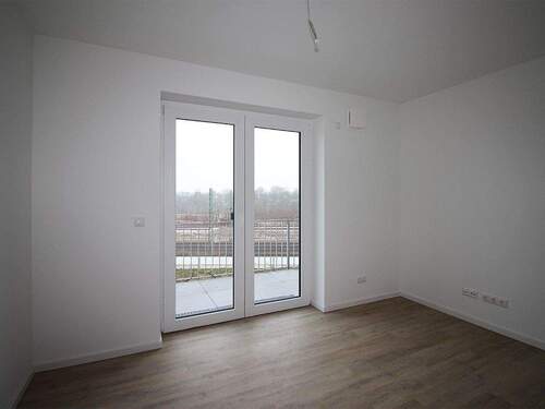 Arbeitszimmer mit Balkonzugang - 