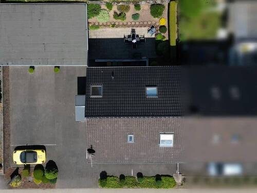 Drohnenaufnahme - 8 Zimmer Mehrfamilienhaus, Wohnhaus zum Kaufen in Kürten
