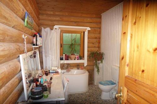 Bad mit Wanne - 