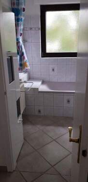 Badezimmer - 3 Zimmer Etagenwohnung in Offenbach