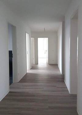 CEGEWO-breite Flure - 