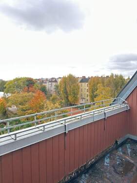 Balkon - Lichtdurchflutete 2-Zimmer-Dachgeschosswohnung im Altbau - über den Dächern von Steglitz-Zehlendorf!