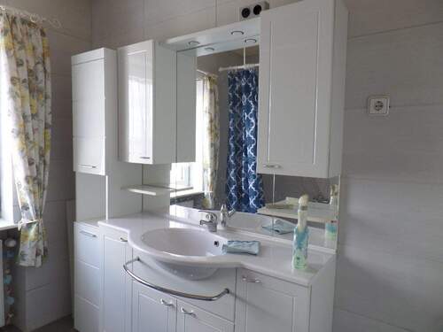 Einbaumöbel im Bad - 