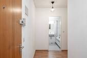 Flur - 2 Zimmer Etagenwohnung in Berlin