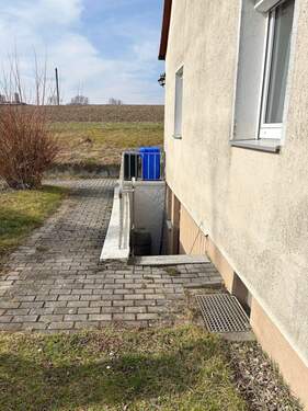 .. Kellerabgangstreppe ! - 