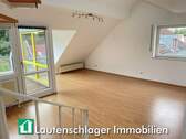 Einfach charmant wohnen. - 2,5-Zimmer-Galeriewohnung mit Dachterrasse und Tiefgaragenstellplatz in Neumarkt
