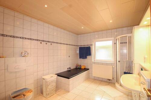 Badezimmer EG (2) - 