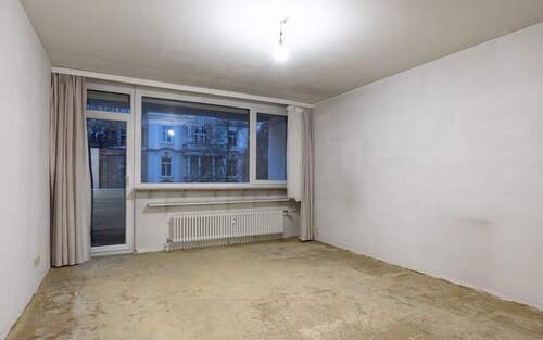 Wohnzimmer - 3 Zimmer Etagenwohnung zum Kaufen in Wiesbaden