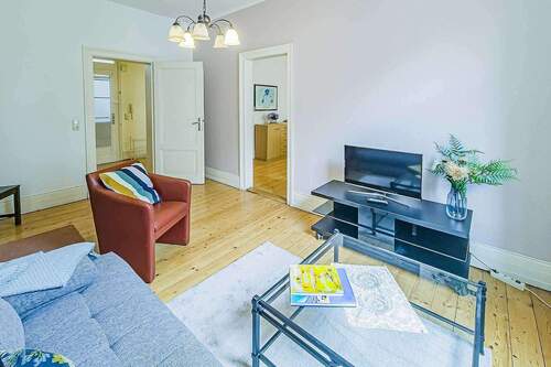 Wohnen - Etagenwohnung mit 60,00 m&sup2; in Frankfurt am Main zur Miete