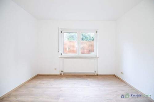 Schlafzimmer - Etagenwohnung mit 68,00 m&sup2; in Saulheim zum Kaufen