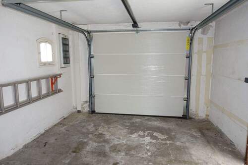 Garage - 