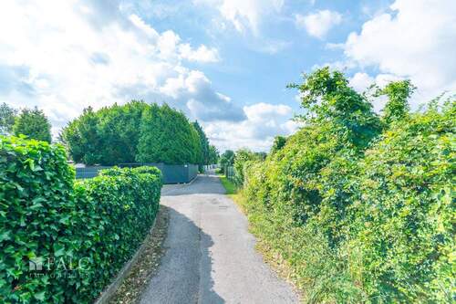 Zufahrt zum Grundstück - Grundstück zum Kaufen in Mönchengladbach