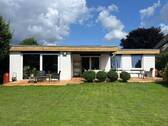 Westseite - Sehestedt, energetisch fast autark Moderner Bungalow auf großem Grundstück