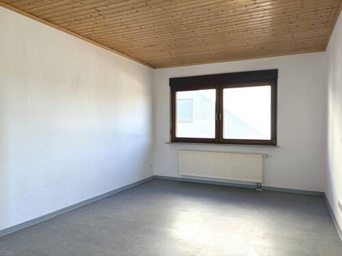 Wohnbereich - Doppelhaushälfte mit 86,00 m² in Sindelfingen zum Kaufen