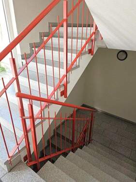 Treppenhaus - 2 Zimmer Terrassenwohnung in Nürnberg