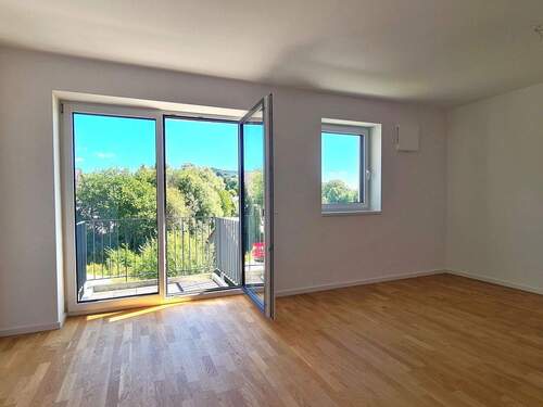 Balkon mit Aussicht ins Grüne - Etagenwohnung mit 56,00 m&sup2; in Freyung zum Kaufen