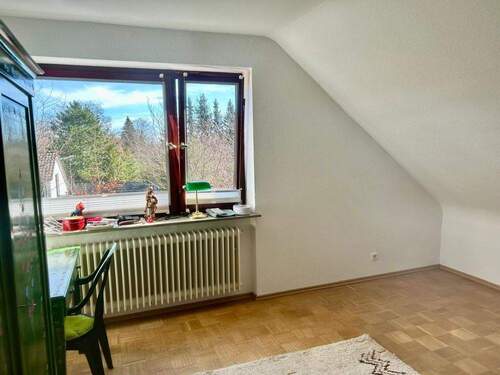 Zimmer - Etagenwohnung mit 76,00 m&sup2; in Buchholz zur Miete