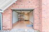 Garage - (KI generiert) - 