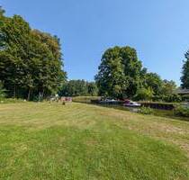 Erholungsgrundstück mit Baugenehmigung in Wassernähe - Fürstenberg/Havel