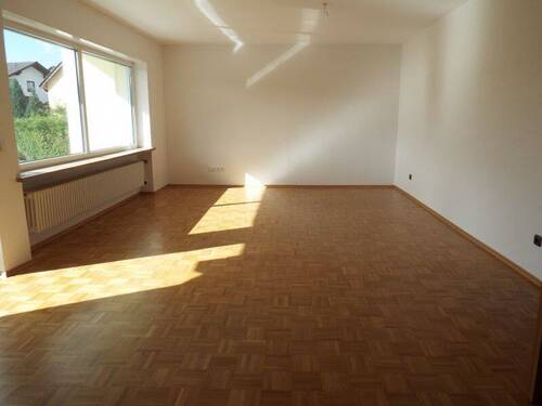 Bild 2 - 7 Zimmer Einfamilienhaus zur Miete in Pentling