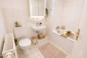 Badezimmer Musterwohnung - 