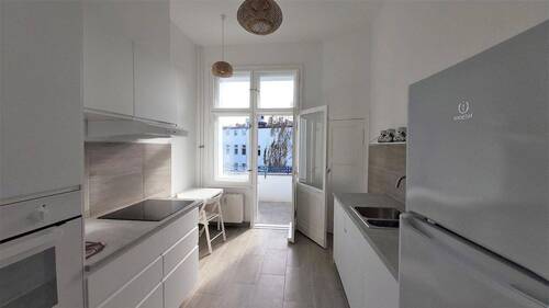 Bild 1 - Provisionfrei ! Cozy & Sunny Helle Sonnige & Sanierte Wohnung mit Süd-Balkon in Alt-Tegel