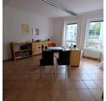 Praxis-Büroräume mit Aufzug im Zentrum von Rösrath!