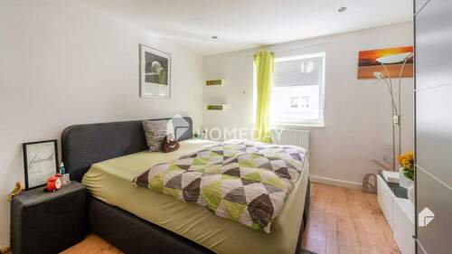 1. OG Schlafzimmer 1 2 - 