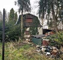 HainaRadefeld: 1.868 m² Grundstück nahe Schladitzer See, Haus sanierungsbedürftig, bei A14, Leipzig - Schkeuditz / Hayna