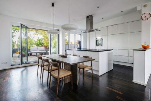Koch- und Essbereich - 4 Zimmer Etagenwohnung in Berlin