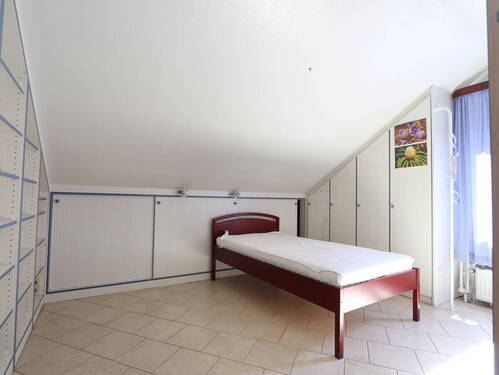 Zimmer 2 - 