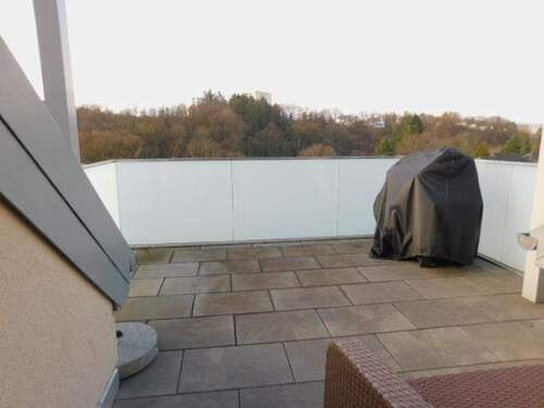 KB4 Dachterrasse - Etagenwohnung mit 99,00 m&sup2; in Trier zur Miete