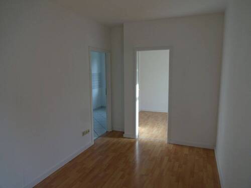 Flur - 2 Zimmer Etagenwohnung in Zwickau