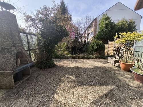 Terrasse mit Grillkamin - 