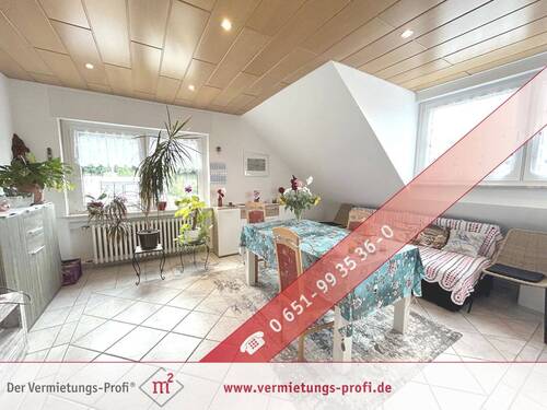Esszimmer - Modernisierte 4-Zimmer-Wohnung mit traumhafter Lage im Grünen!