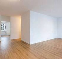 Schicke 4-Zimmer-Wohnung mit Blick bis nach Frankfurt - Bad Soden Neuenhain