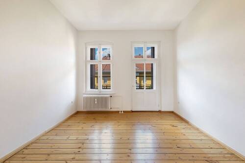 Zimmer 1 mit Balkon - 3 Zimmer Etagenwohnung zum Kaufen in Berlin