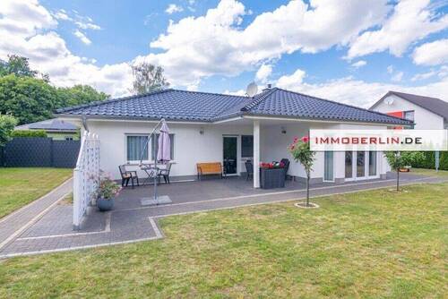 01 - 720.000,00&nbsp;EUR Kaufpreis, ca.&nbsp; 118,00&nbsp;m&sup2;&nbsp;Wohnfl&auml;che