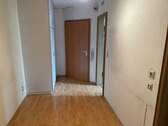 Flur 2.JPG - 3 Zimmer Etagenwohnung in Singen (Hohentwiel)