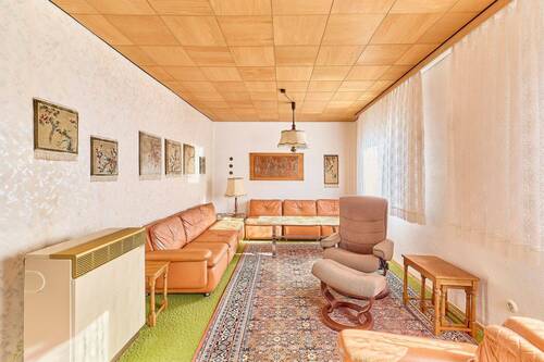 Wohnzimmer (Haus 1) - 7 Zimmer Mehrfamilienhaus, Wohnhaus zum Kaufen in Bad Dürkheim