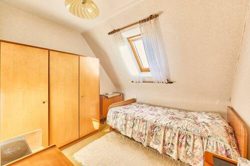Schlafzimmer (Haus 1) - 