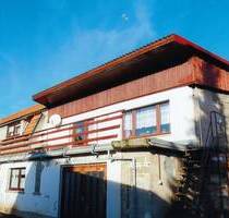 Großzügiges Wohnhaus mit großem Garten in Jüchsen - Grabfeld