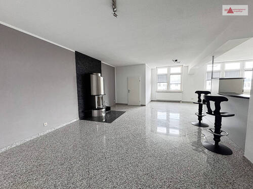 Wohnbereich - Etagenwohnung mit 150,00 m&sup2; in Grünhain-Beierfeld zur Miete