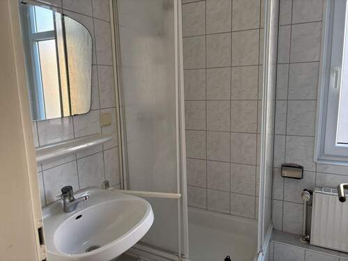 Bad
- 2 Zimmer Etagenwohnung in Braunschweig