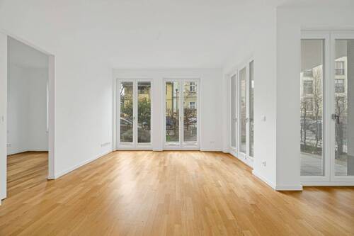 Wohnzimmer - 2 Zimmer Etagenwohnung zum Kaufen in Berlin